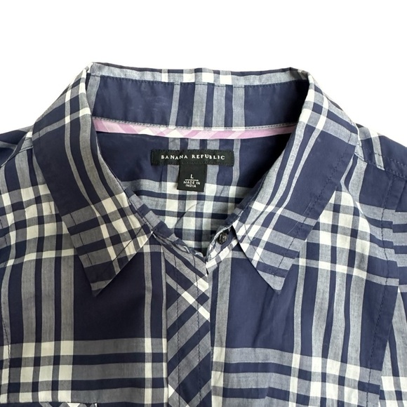 Banana Republic Blue and White Plaid Cotton Button Down Blouse, Large - Picture 8 of 10
